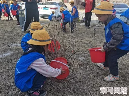 x7x7x7任意浇水，这种新型浇水方式真是太方便了，期待更多的应用场景！